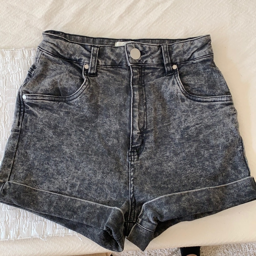Cotton on highwaisted shorts